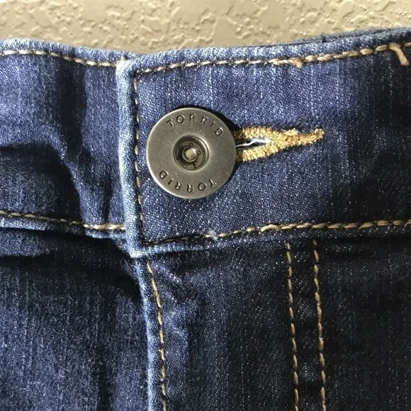 Torrid women’s jeans​ - Picture 3 of 5